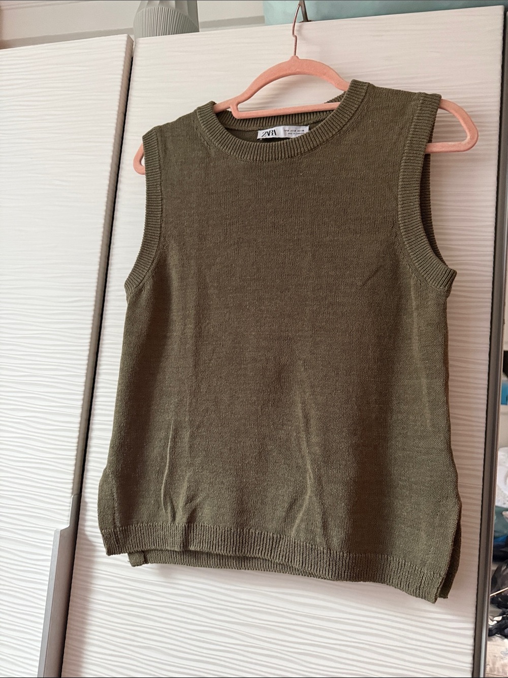 Zara Olive Knit Sleeveless Pullover